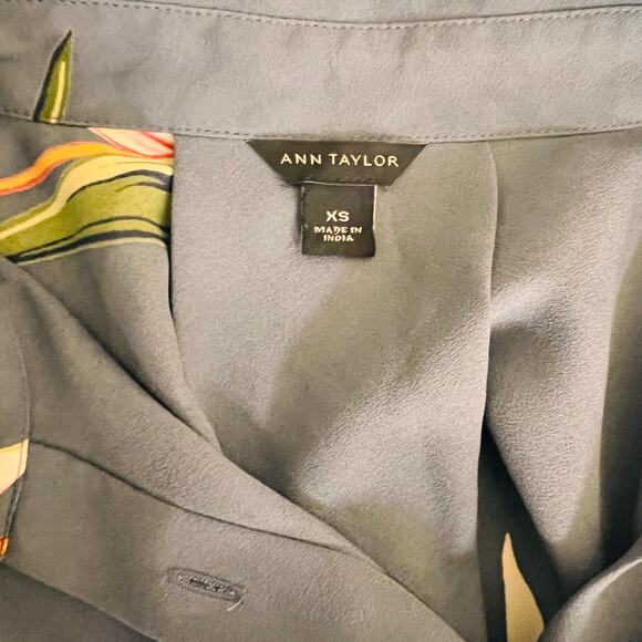 Ann Taylor Floral Button Up Long Sleeve Belted Shirt Dress Size XS Gray Multi - Picture 4 of 7